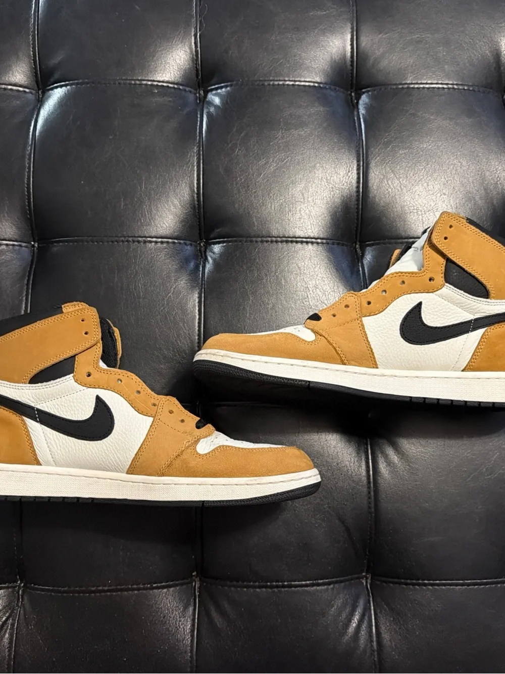 Jordan High-Top Sneakers in Mustard/White/Black